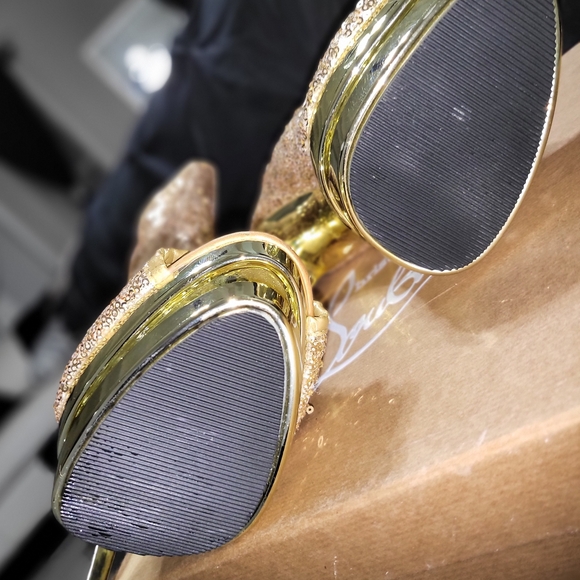 Sparkling Gold Sequin Platform Heels - Picture 4 of 11